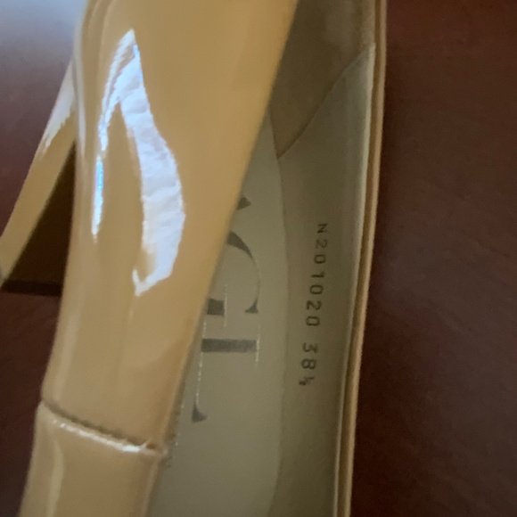 AGL NUDE Patent Leather Pump SZ 38.5 - Picture 9 of 12